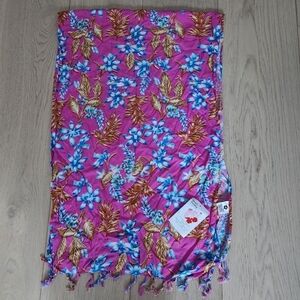 NWT Hibiscus Collection Short Sarong OS